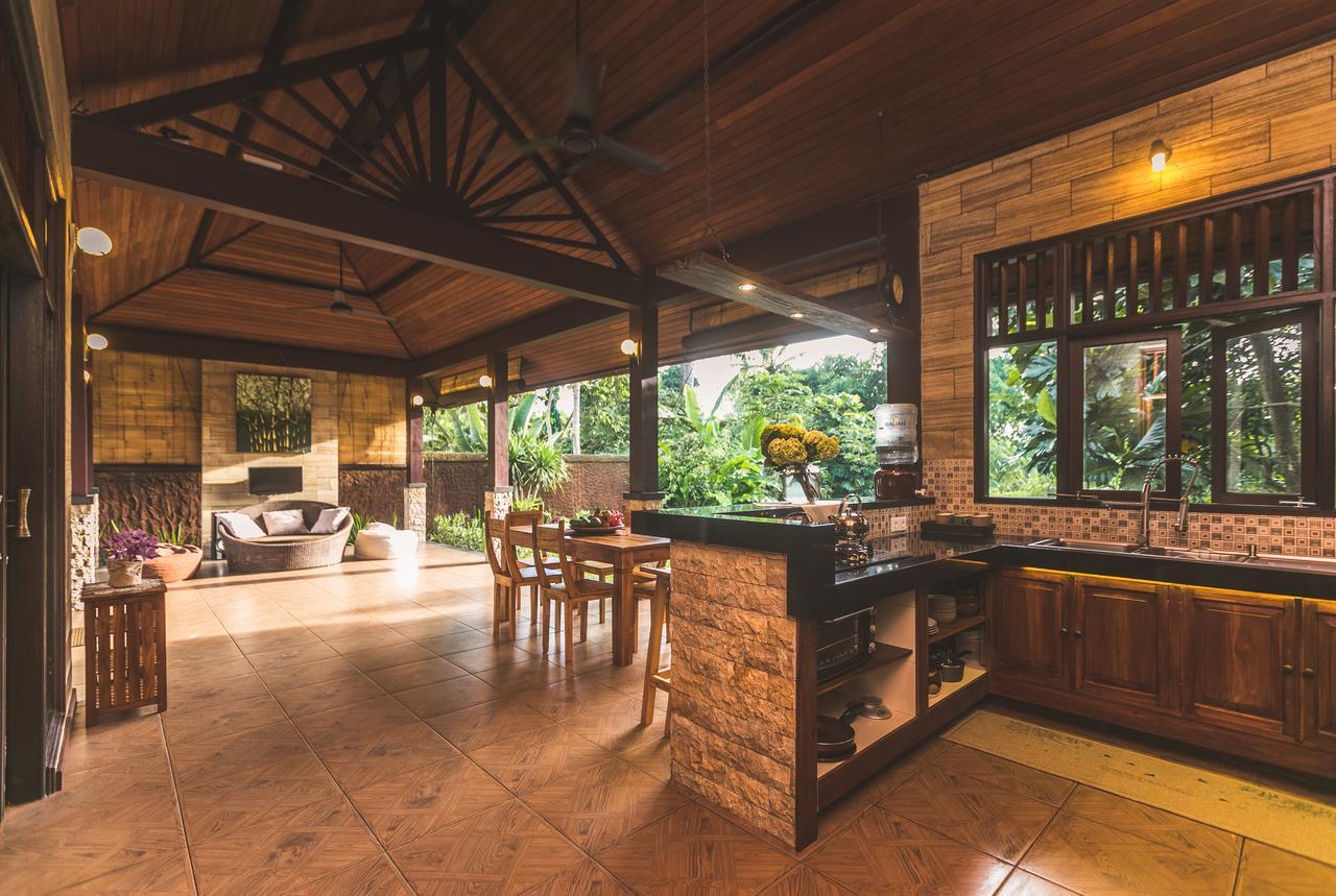 A Priori Villa Ubud ภายนอก รูปภาพ