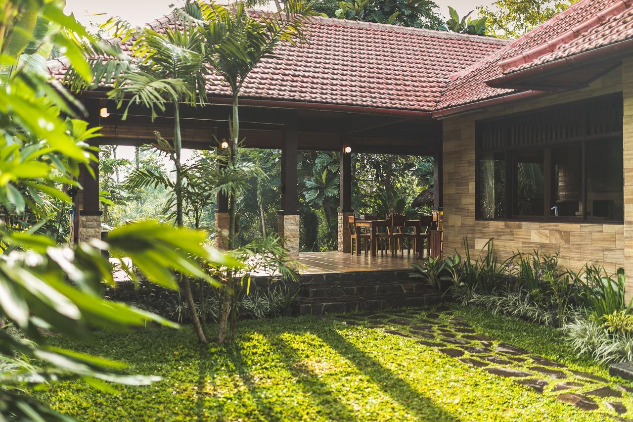 A Priori Villa Ubud ภายนอก รูปภาพ