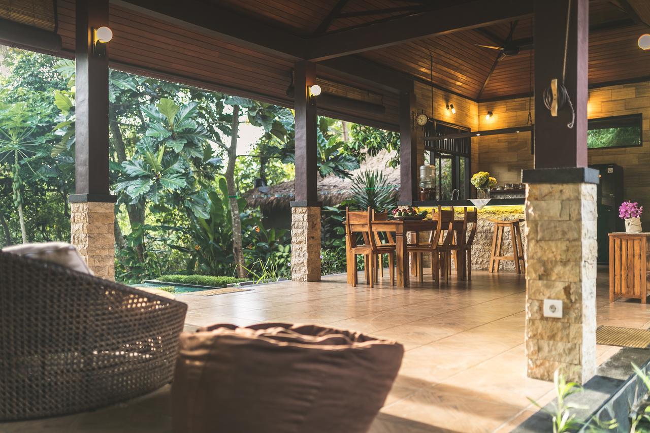 A Priori Villa Ubud ภายนอก รูปภาพ